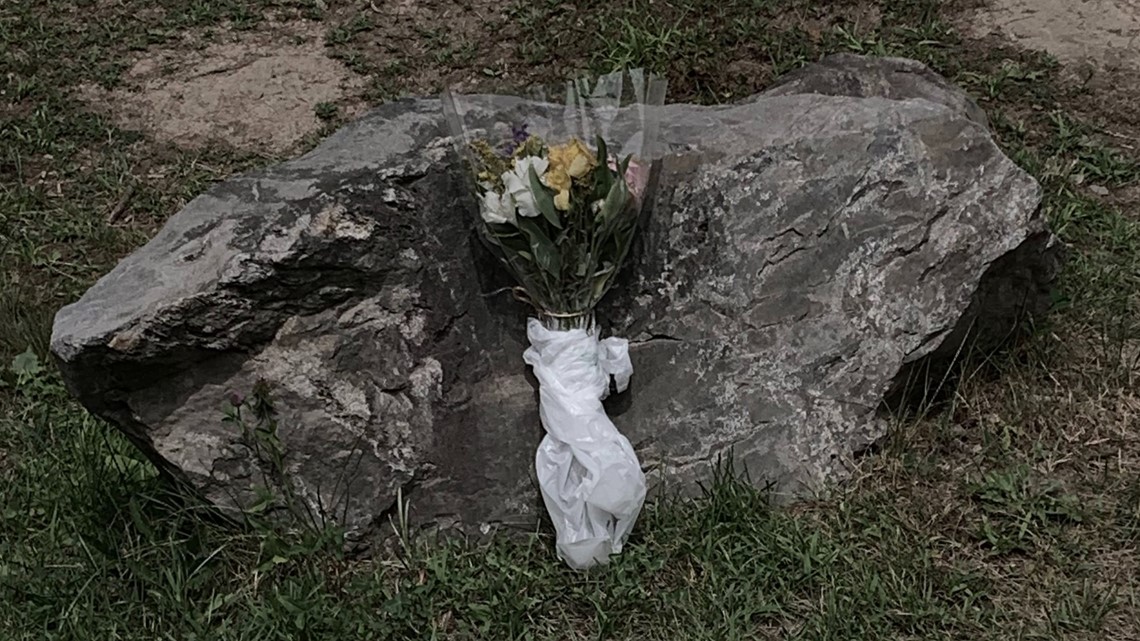 Swimmers unfazed by Buxton drowning