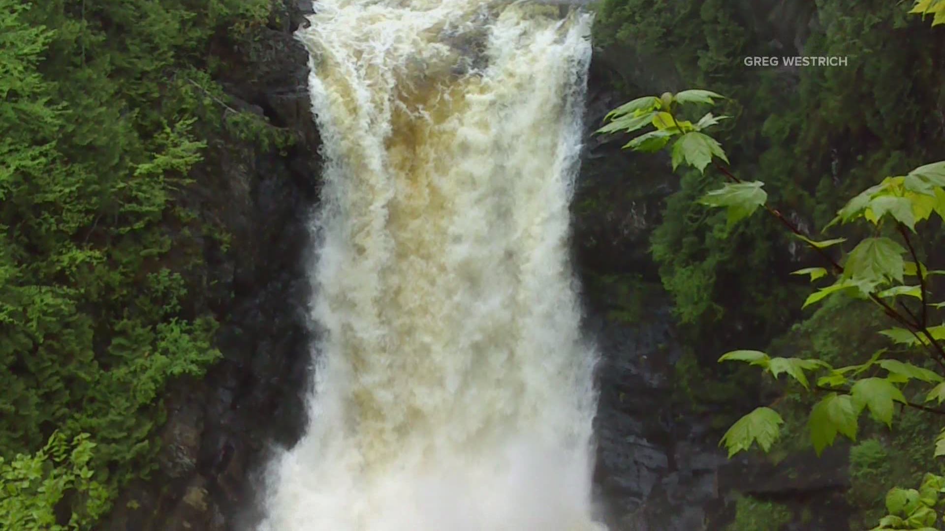 waterfall hikes near me orange county