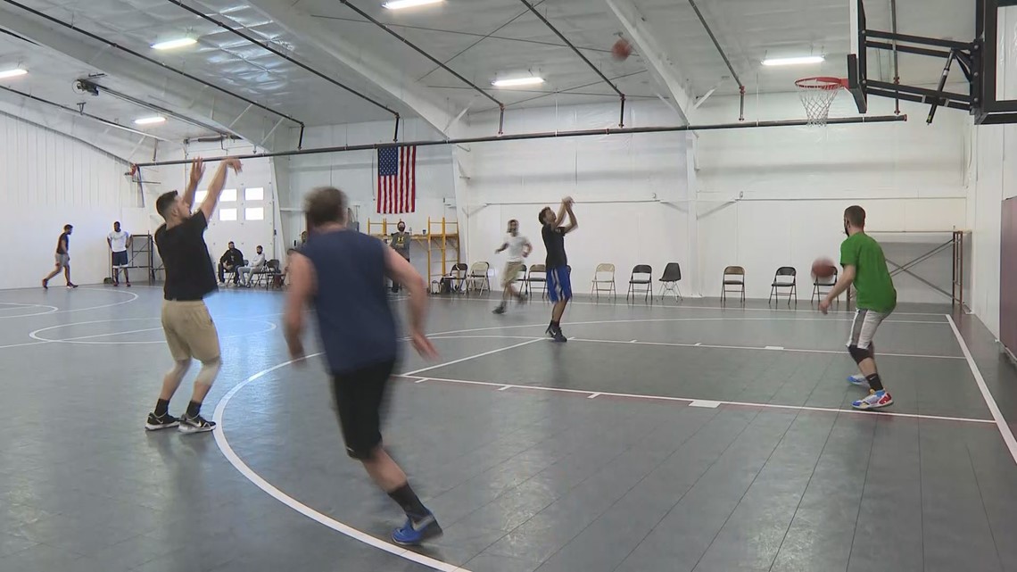 Semipro Maine basketball team holds open tryouts