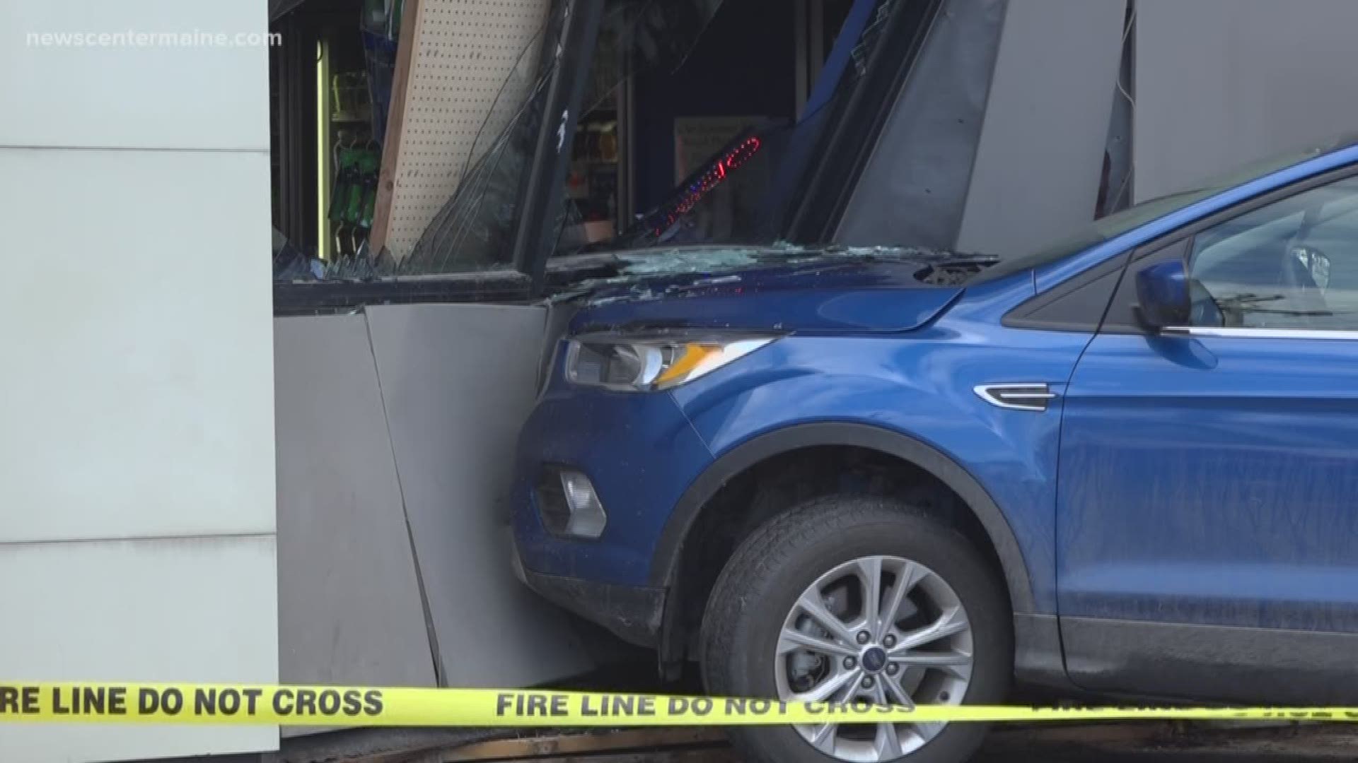 Car crashes into Bangor gas station