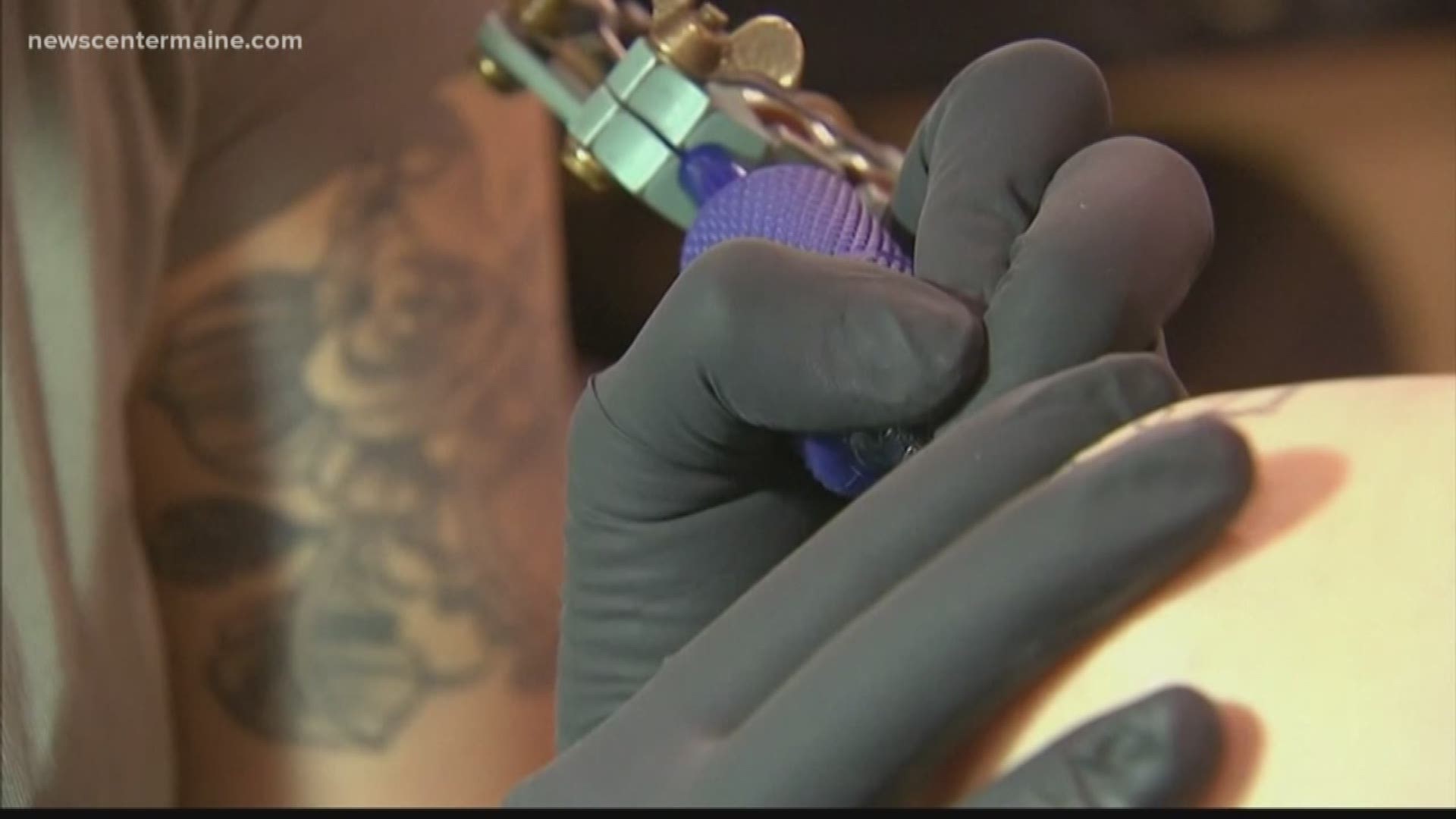 CDC warns of unlicensed tattoo artist