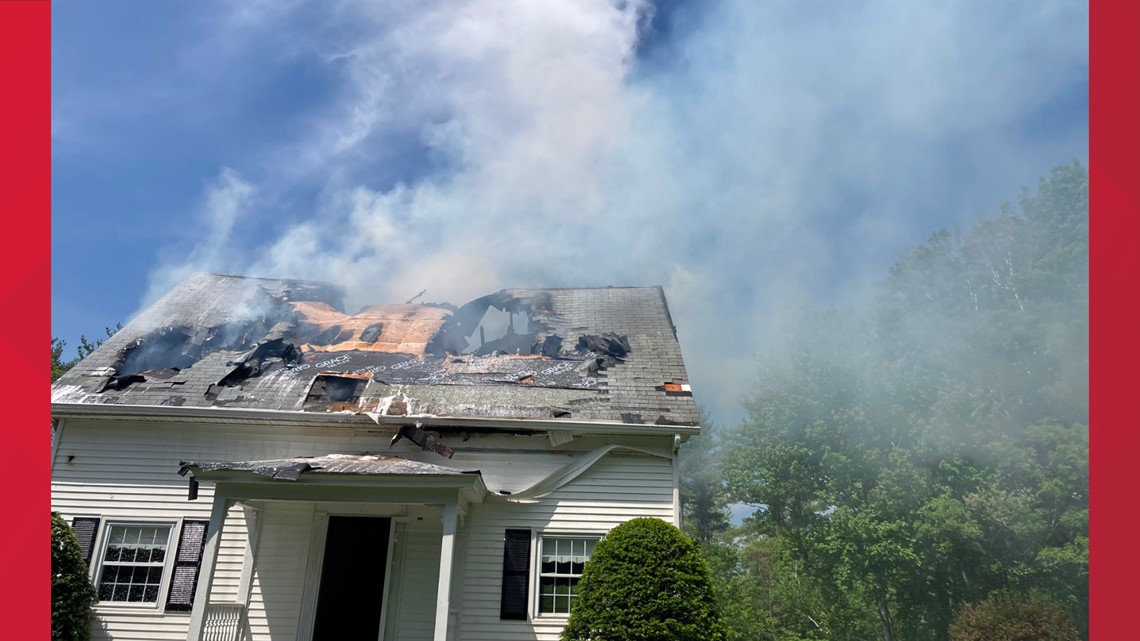 Fire destroys home in Vassalboro, Maine