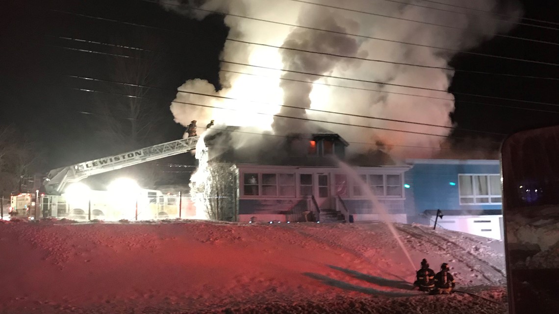 Crews fight fire in Sabattus