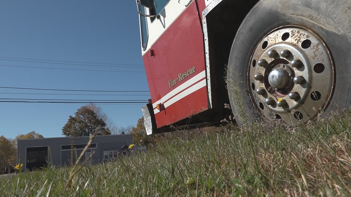 Maine fire departments seek full-time and volunteer employees