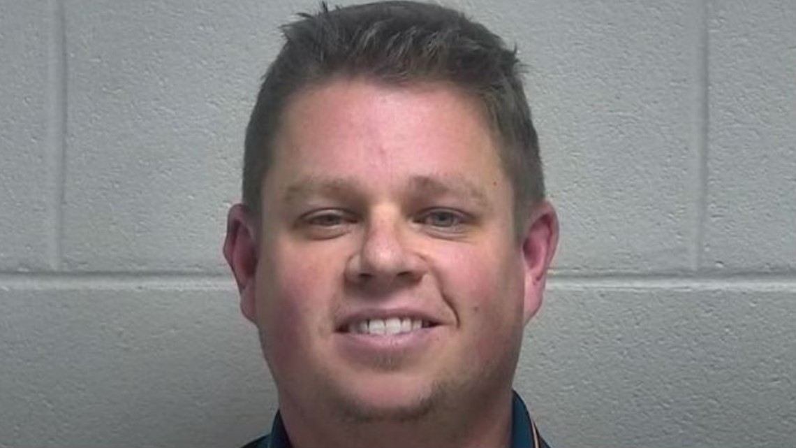 Ex-LMPD Officer Kenneth Betts Pleads Guilty To Explorer Program Sex ...