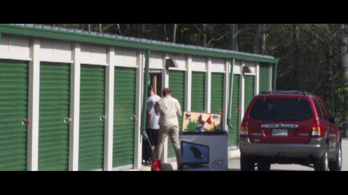 Selfstorage unit theft in Freeport