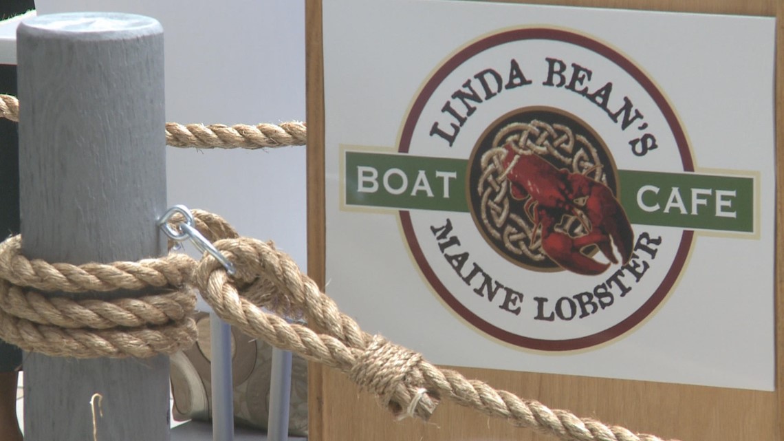 Linda Bean's Maine Lobster Boat Cafe opens at Maine Mall ...