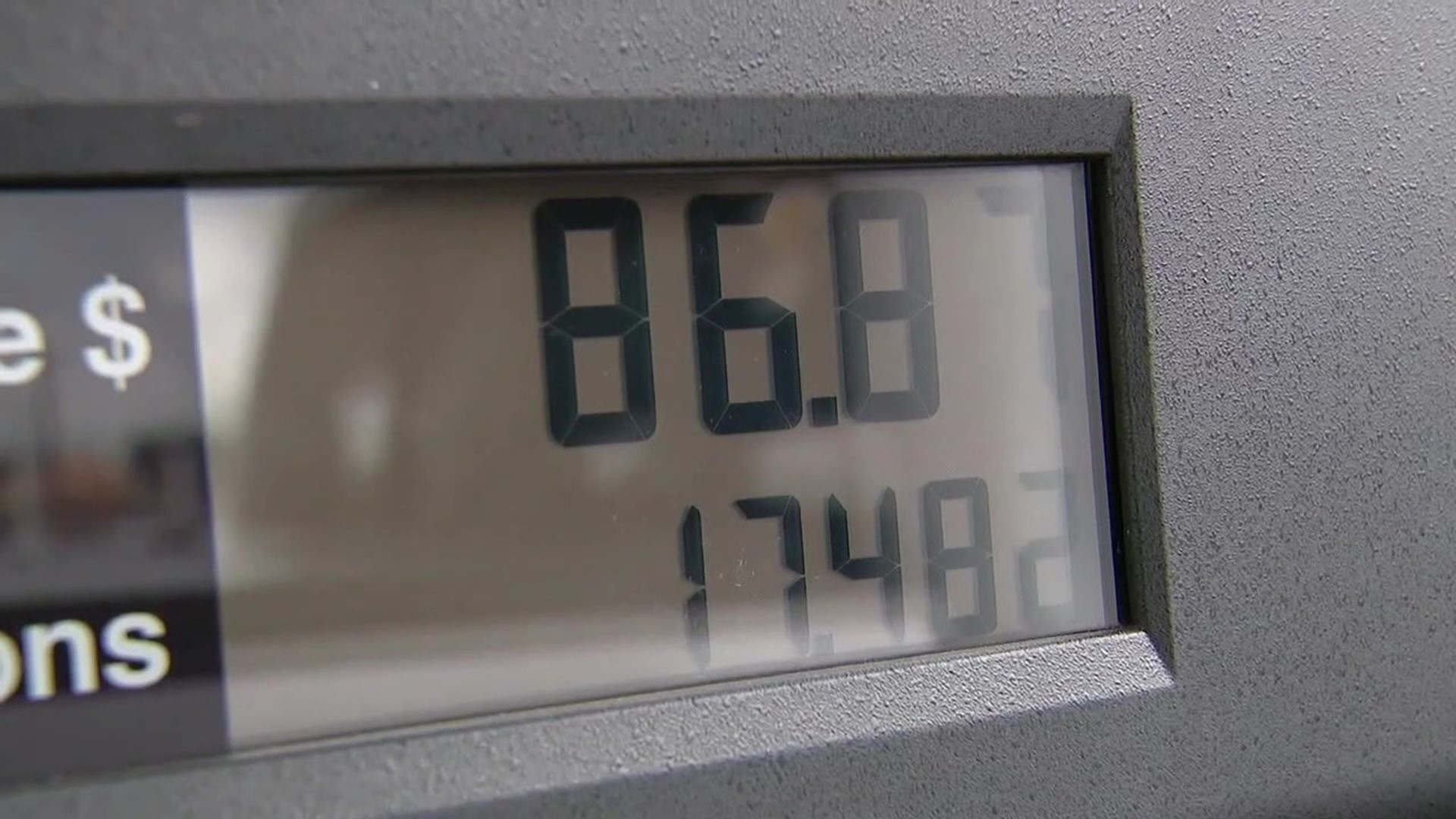 According to GasBuddy, the average price of gas is expected to drop to $3.38/gallon nationwide in 2024.