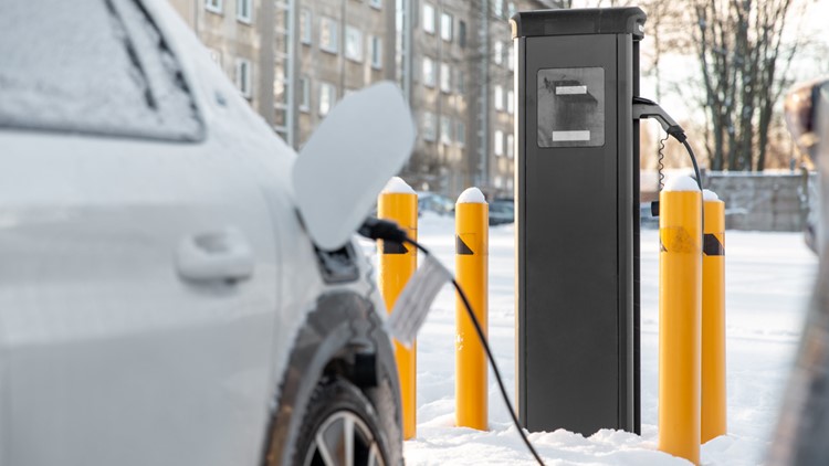 VERIFY: Do you have to charge your EV inside during the winter?