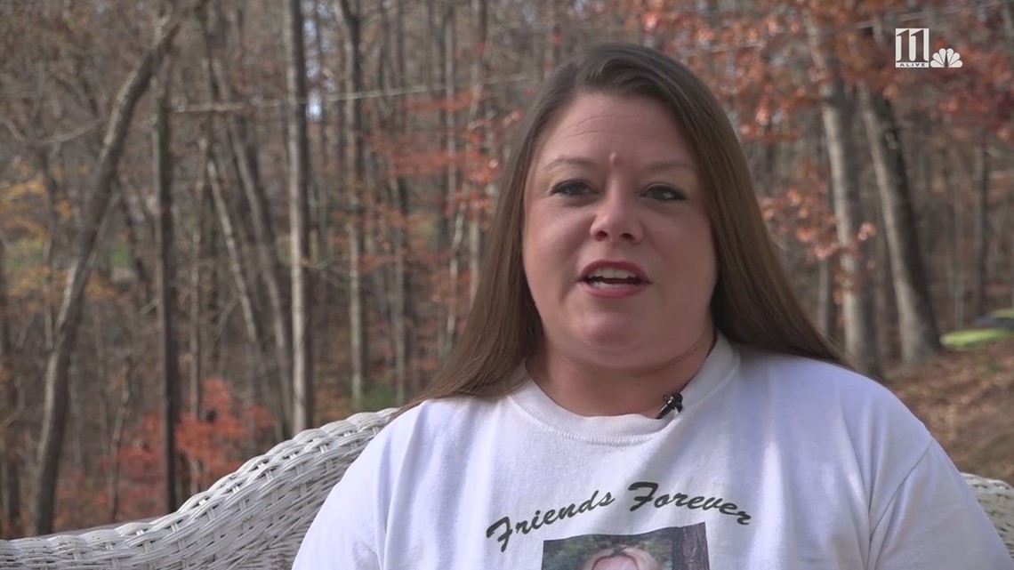 Elaine's best friend talks about her boyfriend ...